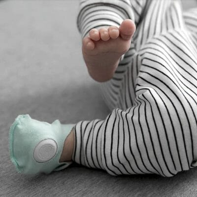 乳幼児の体温と血中酸素濃度をモニターする「Owlet Baby Monitor 