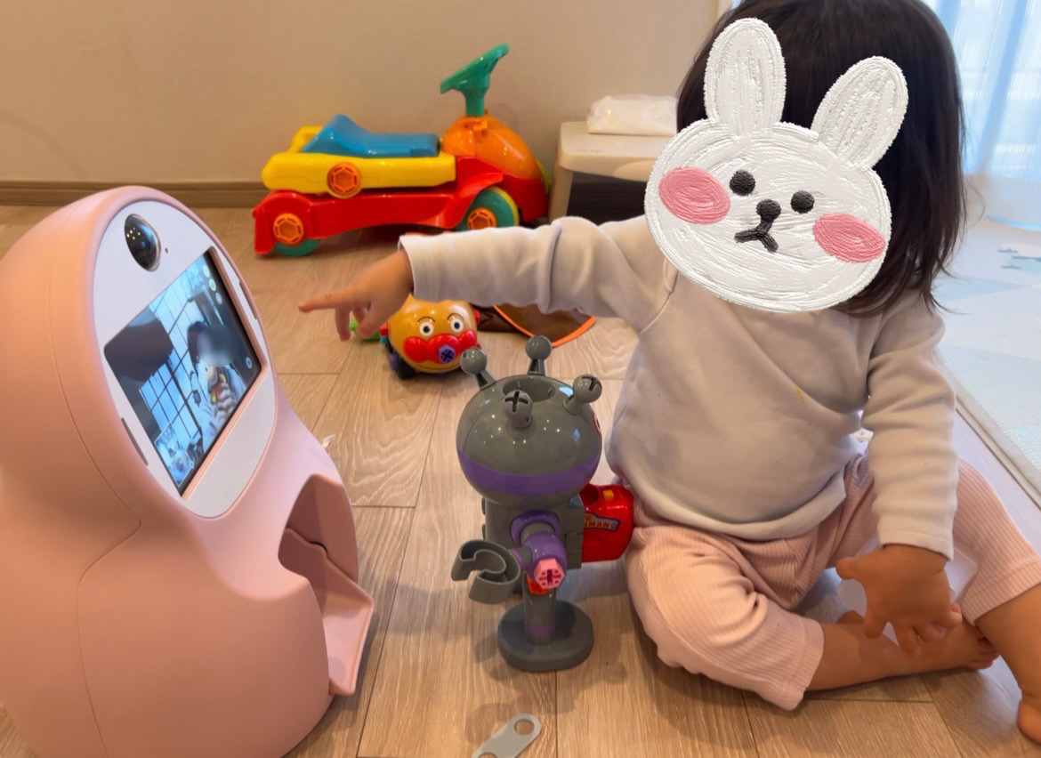 遠くのじいじ＆ばあばと一緒に子育てできる！遠隔共同子育てロボット 